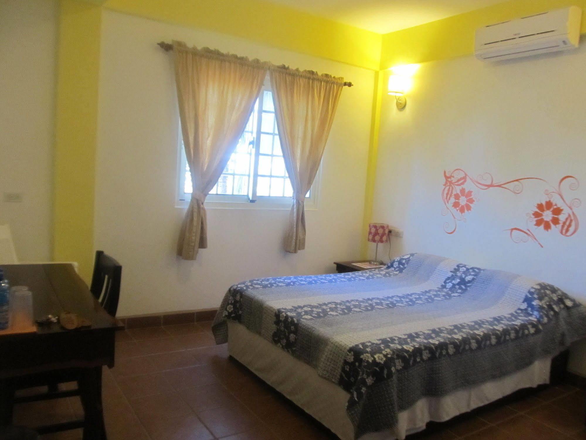 Easy Inn Hotel Belize City Ngoại thất bức ảnh