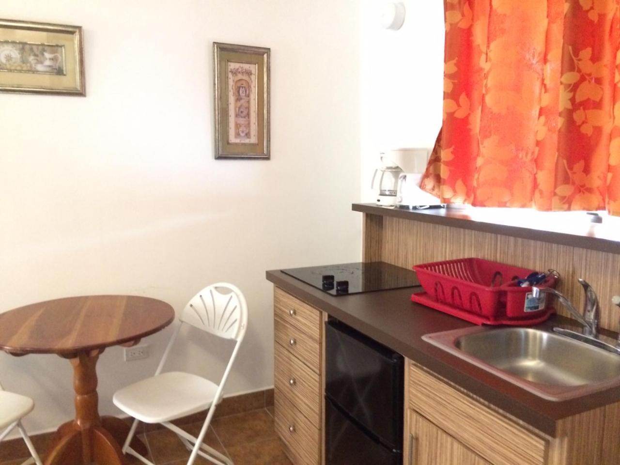 Easy Inn Hotel Belize City Ngoại thất bức ảnh
